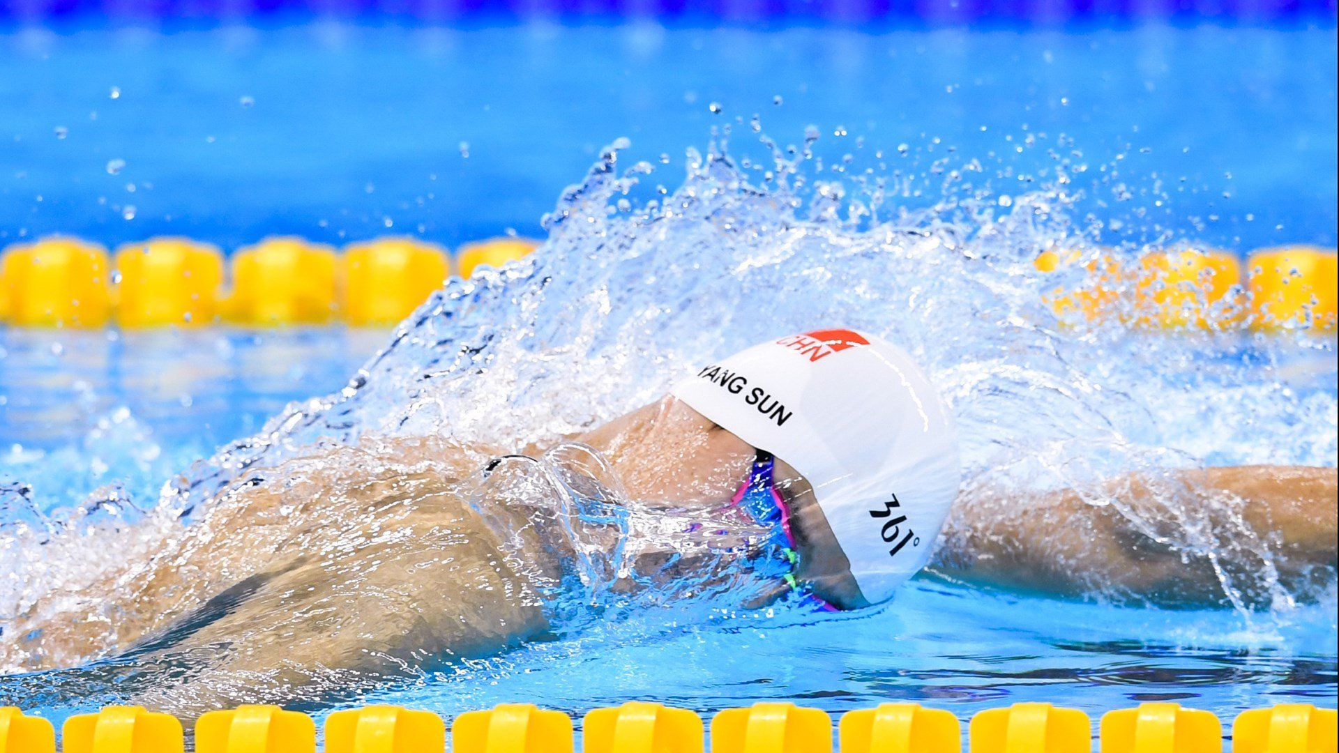 中国男篮强化一对一防守巩固外线强度，中国男篮对阵